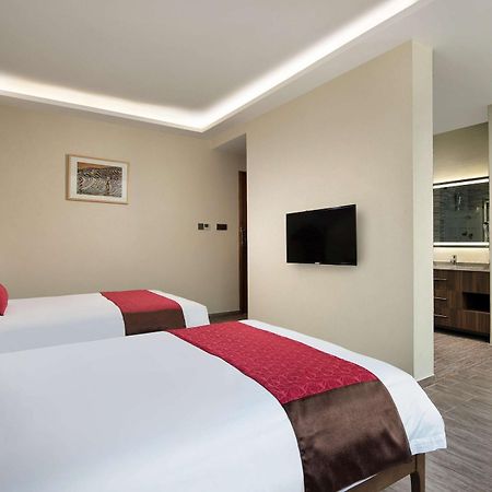 Ramada Encore By Wyndham Shanghai Pudong Airport מראה חיצוני תמונה