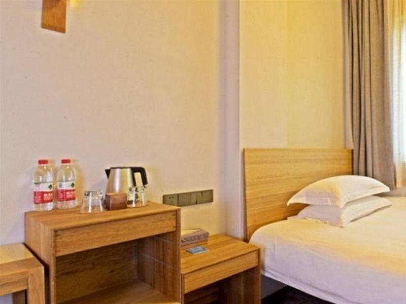 Ramada Encore By Wyndham Shanghai Pudong Airport מראה חיצוני תמונה