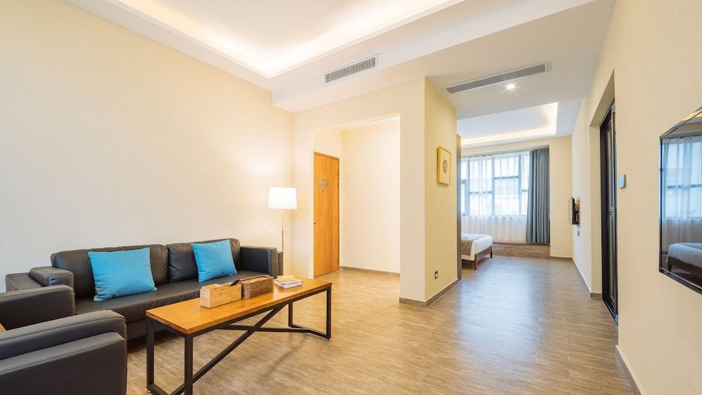 Ramada Encore By Wyndham Shanghai Pudong Airport מראה חיצוני תמונה